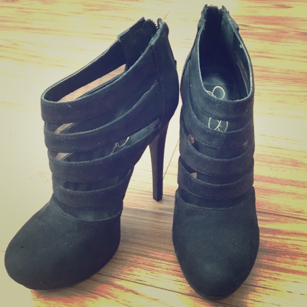 Jessica Simpson booties, black, size 7